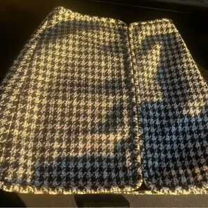Maison D’Amelie Black/White Houndstooth Mini Skirt Size 4